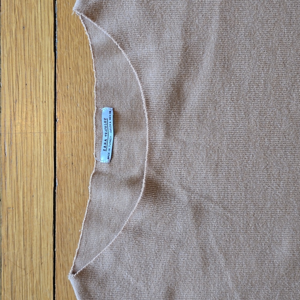 Zara Trafaluc, Camel, Knit Sweater, Boxy, Raw Edges, Flared Sleeve, Size L - Picture 4 of 11